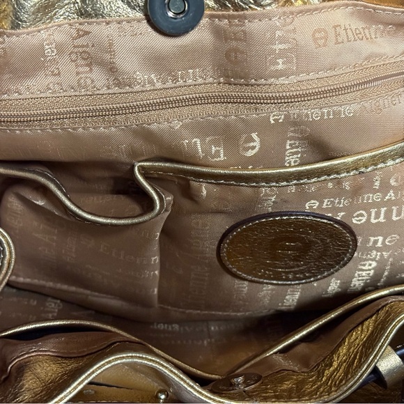 π¨π¦π¨π¦π¨π¦ NWOT Etienne Aigner Leather Metallic Gold Purseπ¨π¦π¨π¦π¨π¦ - Picture 10 of 12
